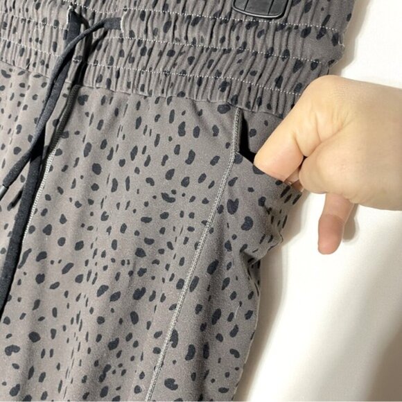 Zyia Grey Black Animal Print High Rise Activewear Joggers 8-10 - Picture 9 of 15